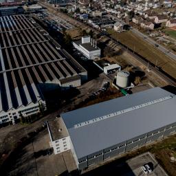 Luftbild Dächer Firmen Marcels und Syntegon Beringen