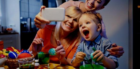 Familie macht Selfie